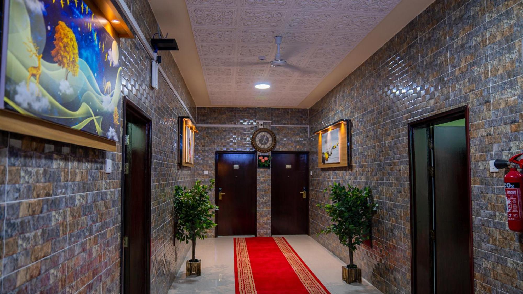 Arkan Al Barzah Hotel Apartment Sur Bagian luar foto